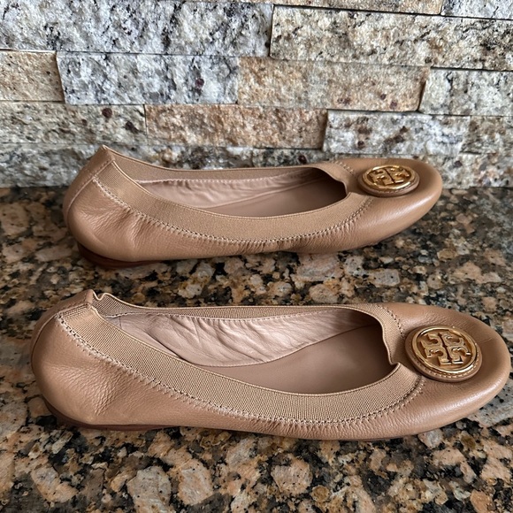 Tory Burch Claire Elastic Travel Ballet Flats - Picture 2 of 8